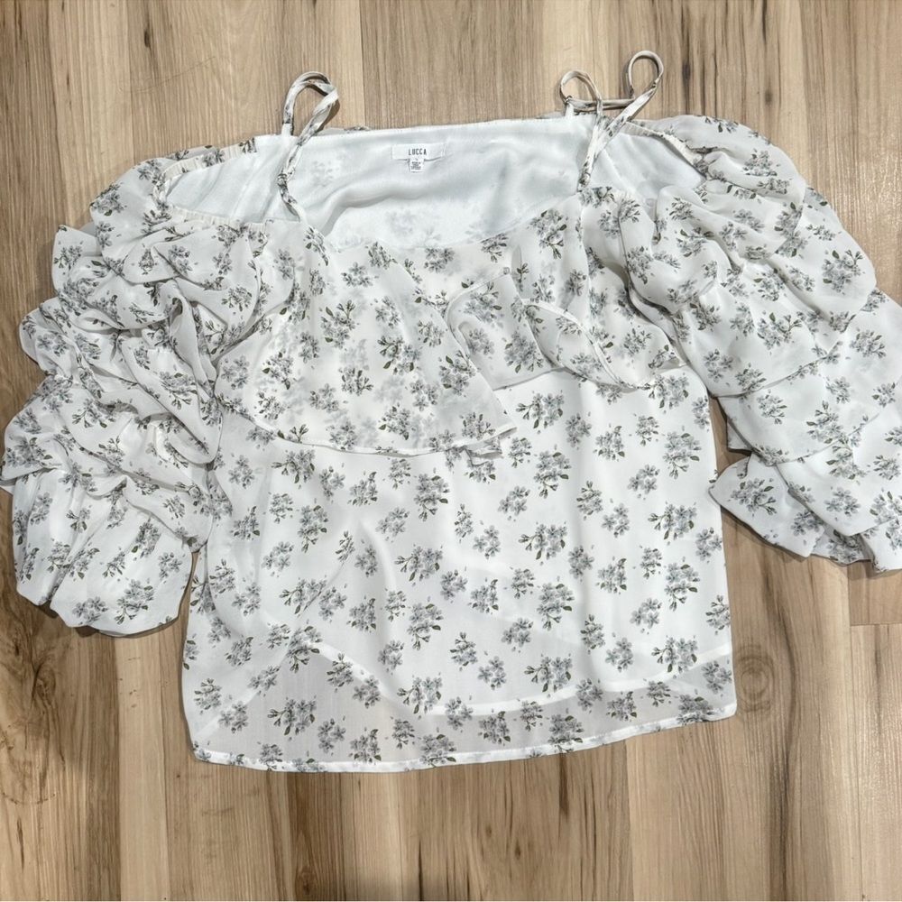 Lucca Off The Shoulder Ruffle Floral Blouse Women’s Small
